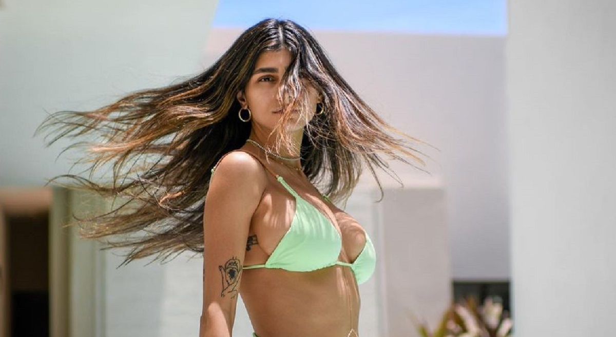 Seca! Mia Khalifa sorprendió cantando en español — RadioActiva 92.5