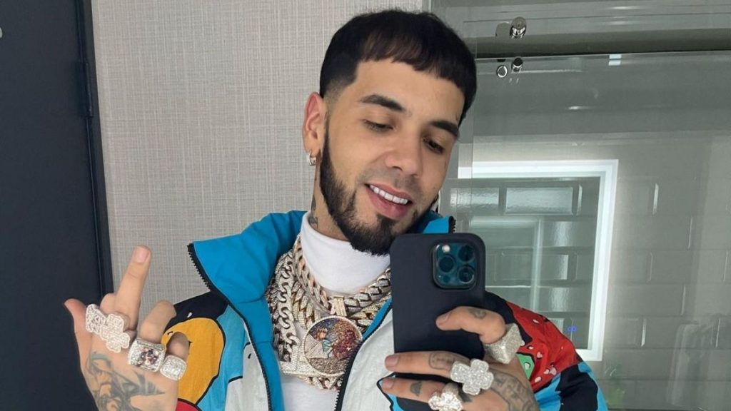 Anuel (1)