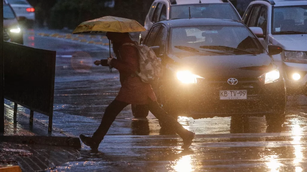 Lluvia En Santiago (2)