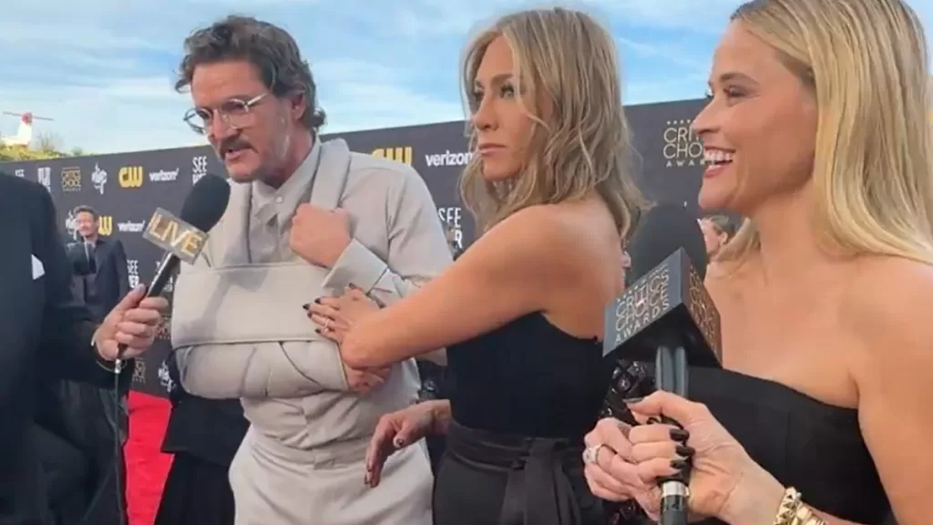 Pedro Pascal Y Jennifer Aniston