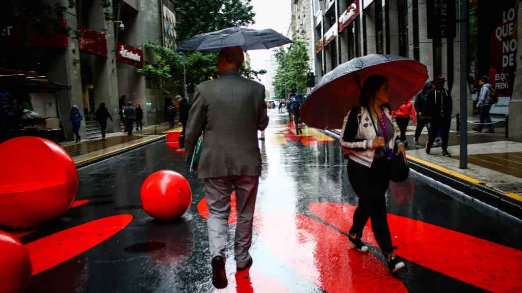 Regresa La Lluvia A Santiago (1)